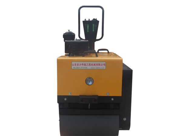 無極變速壓路機